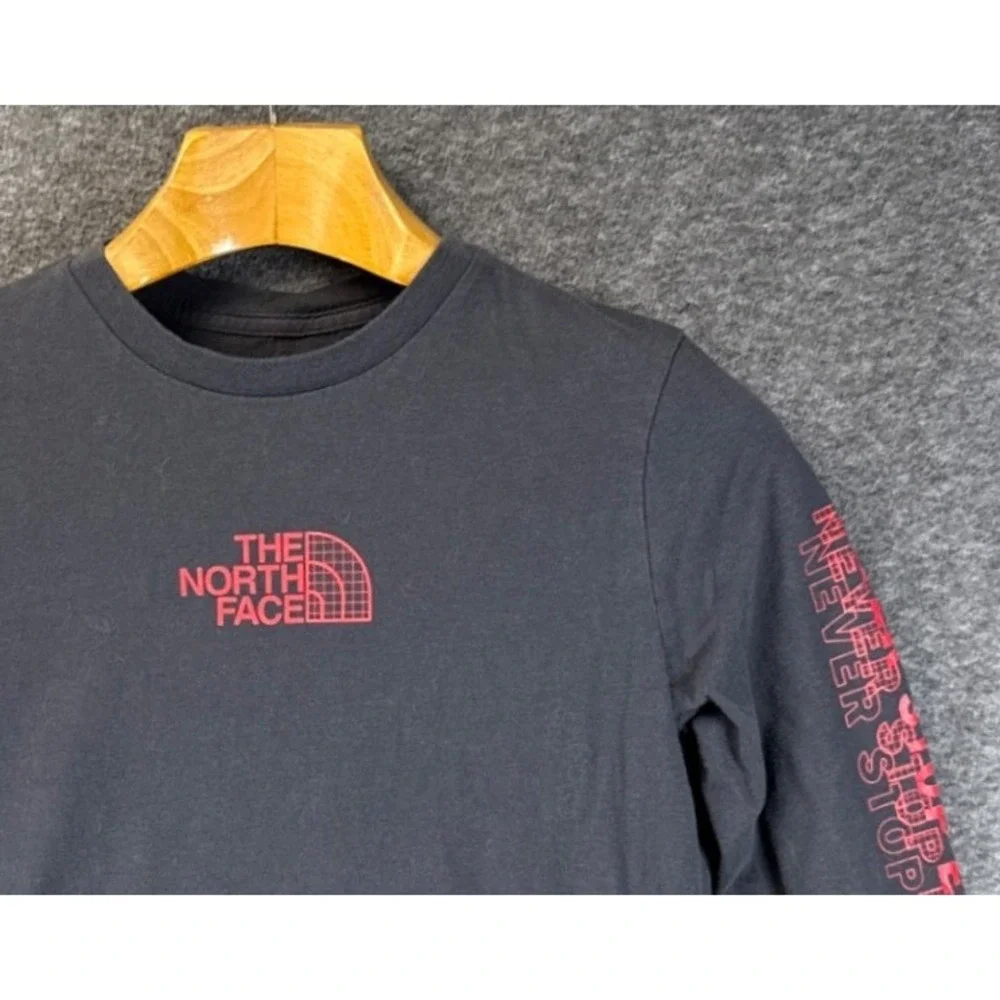 The North Face Long Sleeve T-Shirt Boys Large Black Faded Graphic Logo Tee Warm
